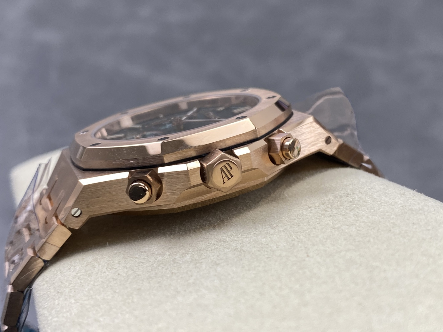Audemars Piguet Royal Oak Selfwinding Chronograph 26240OR.OO.1320OR.08 1:1 Superclone - Image 4