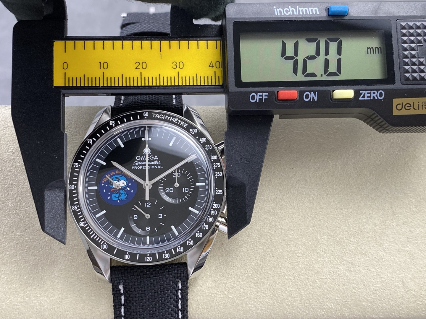 Omega Speedmaster Snoopy FA280F 1:1 Superclone - Image 9