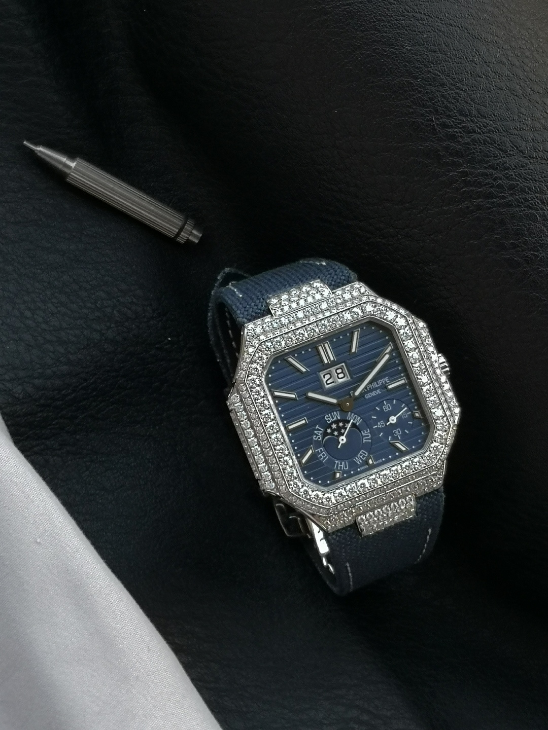 Patek Philippe Cubitus 5822P Platinum Blue dial 44.5 x 44.9 mm Moon phase Configuration 1692BE 1:1 Superclone - Image 3