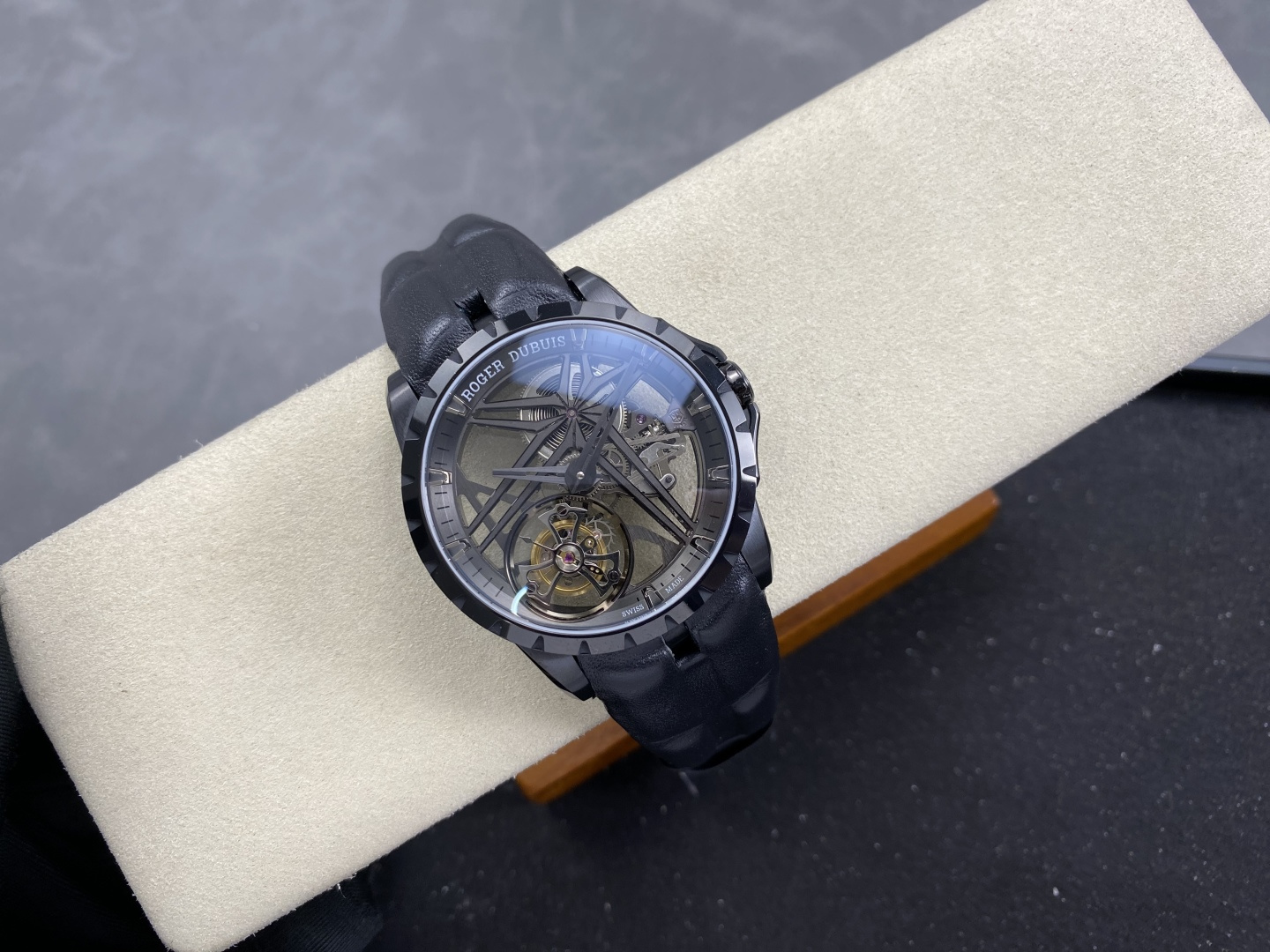 Roger Dubuis Excalibur Stainless steel 42 mm Tourbillon Configuration 93BEC3 1:1 Superclone - Image 2