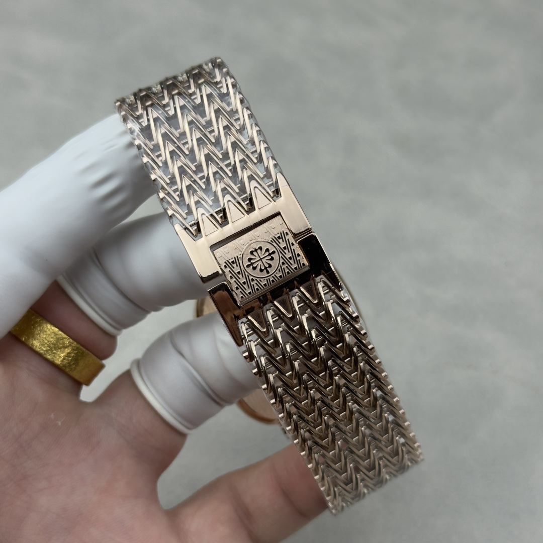 Patek Philippe Golden Ellipse Automatic OMF Factory Configuration 5EE6A8 1:1 Superclone