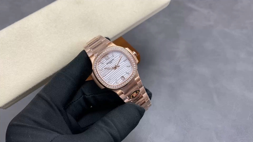 Patek Philippe Nautilus 7118 DDF Factory Configuration D3B84F 1:1 Superclone