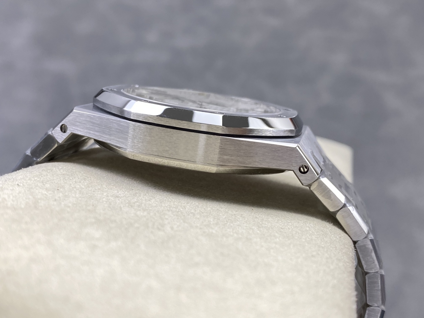 Audemars Piguet Royal Oak Selfwinding 15500ST.OO.1220ST.04 1:1 Superclone - Image 3