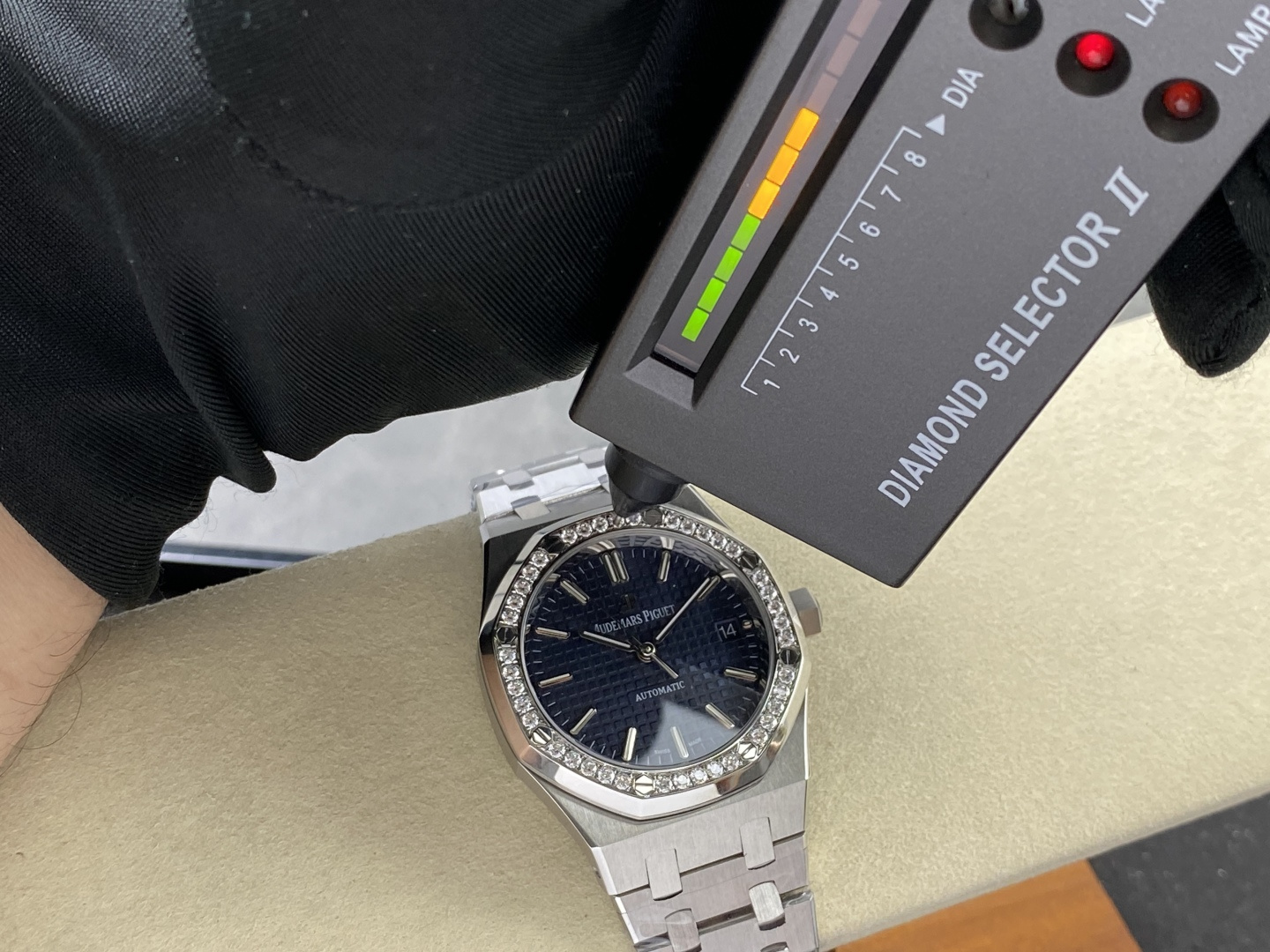 Audemars Piguet Royal Oak 15450 37 mm Configuration 6D807C 1:1 Superclone - Image 10