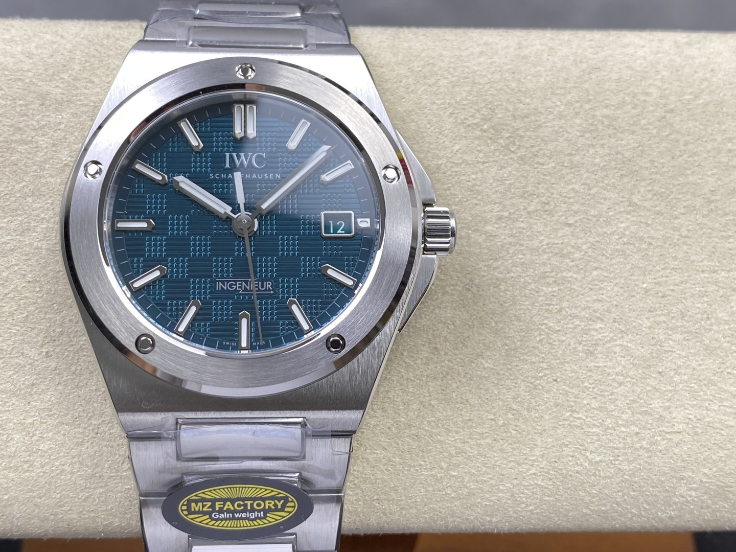 IWC Ingenieur Automatic 40 IW328903 1:1 Superclone - Image 12