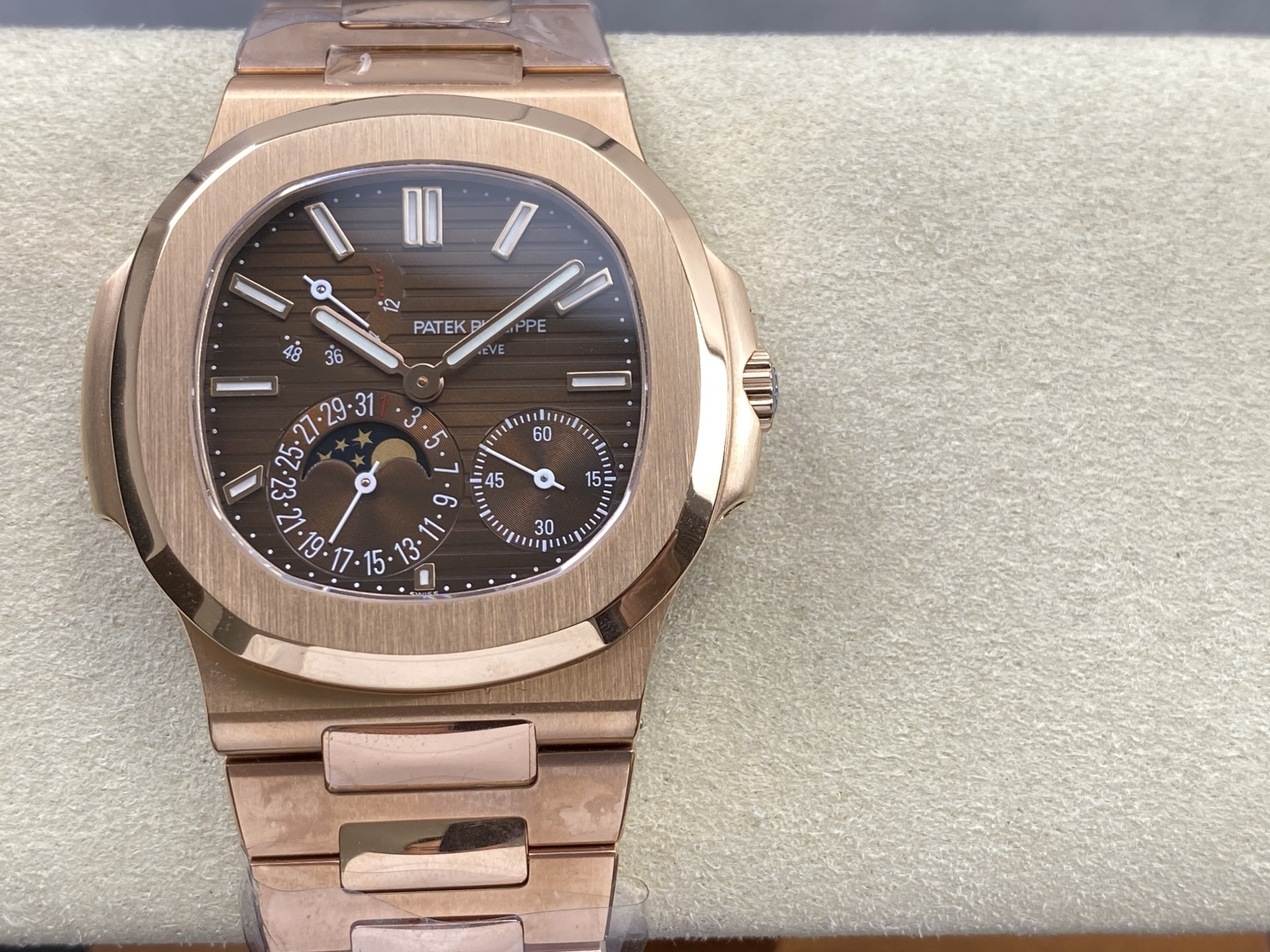 Patek Philippe Nautilus 5712R 1:1 Superclone - Image 14