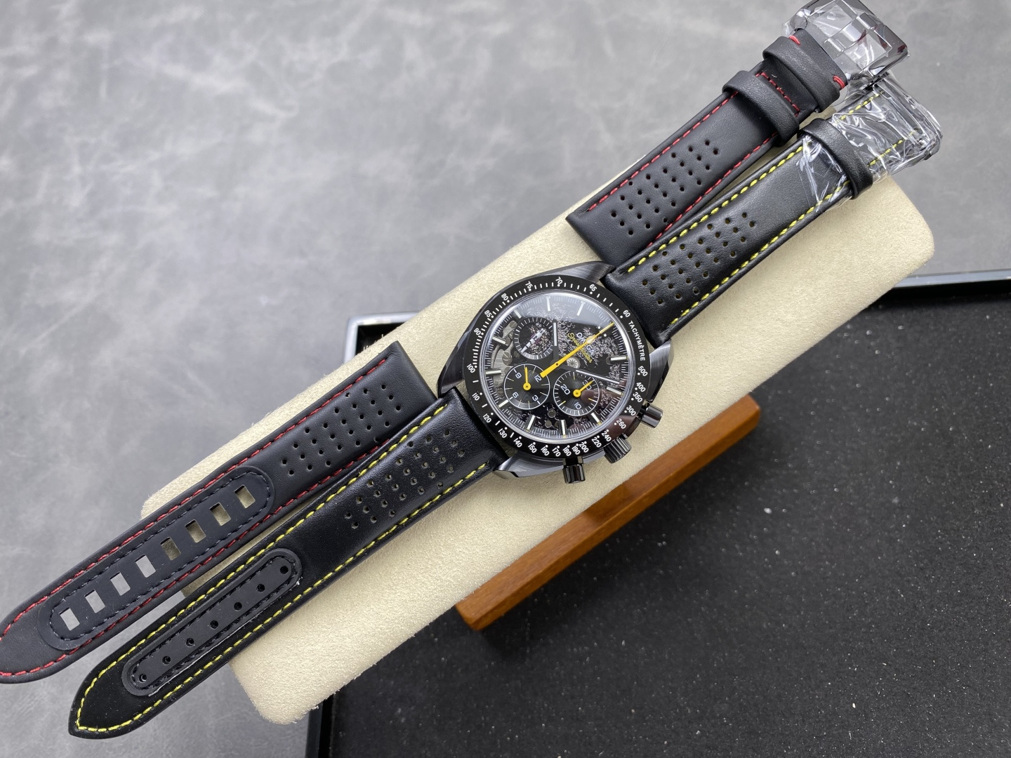 Omega Speedmaster Dark Side of the Moon Manual Chronograph 4E4890 1:1 Superclone - Image 10