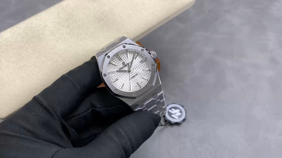 Audemars Piguet Royal Oak 15450ST 37 mm Date display ZF Factory Configuration 5509E0 1:1 Superclone
