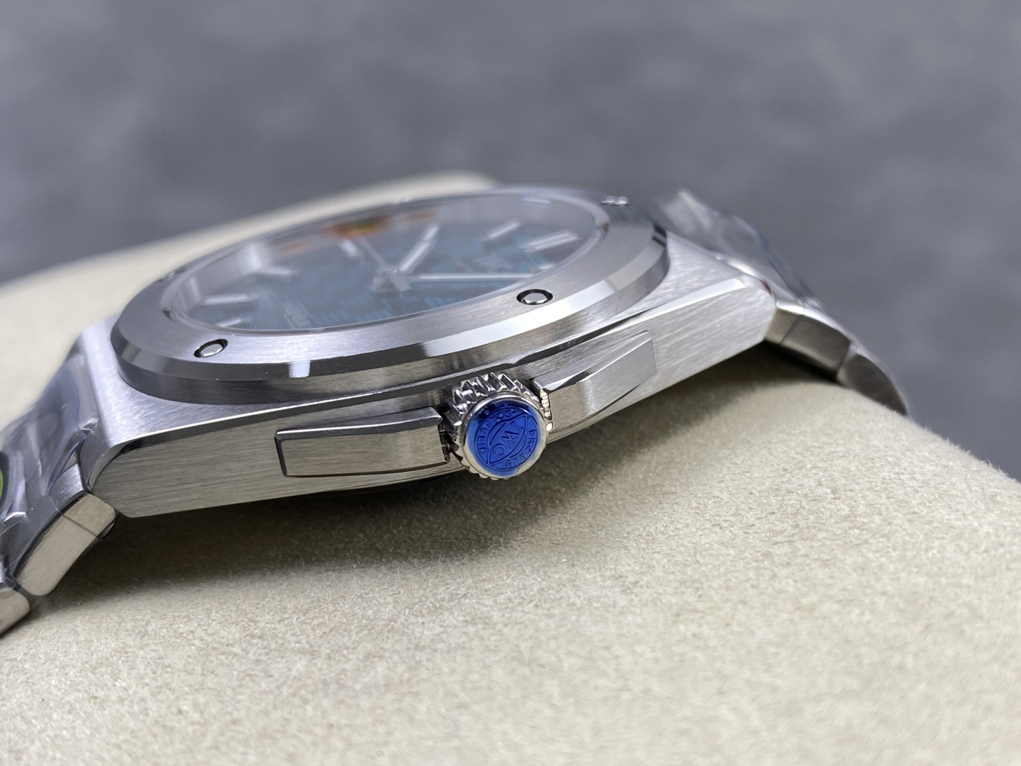 IWC Ingenieur Automatic 40 IW328903 1:1 Superclone - Image 4
