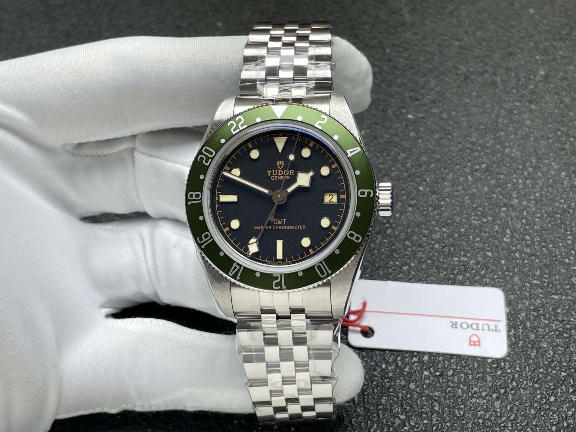 Tudor Black Bay Stainless steel Black dial Stainless-steel bracelet 39 mm GMT / dual time Configuration 2BEAB9 1:1 Superclone - Image 6