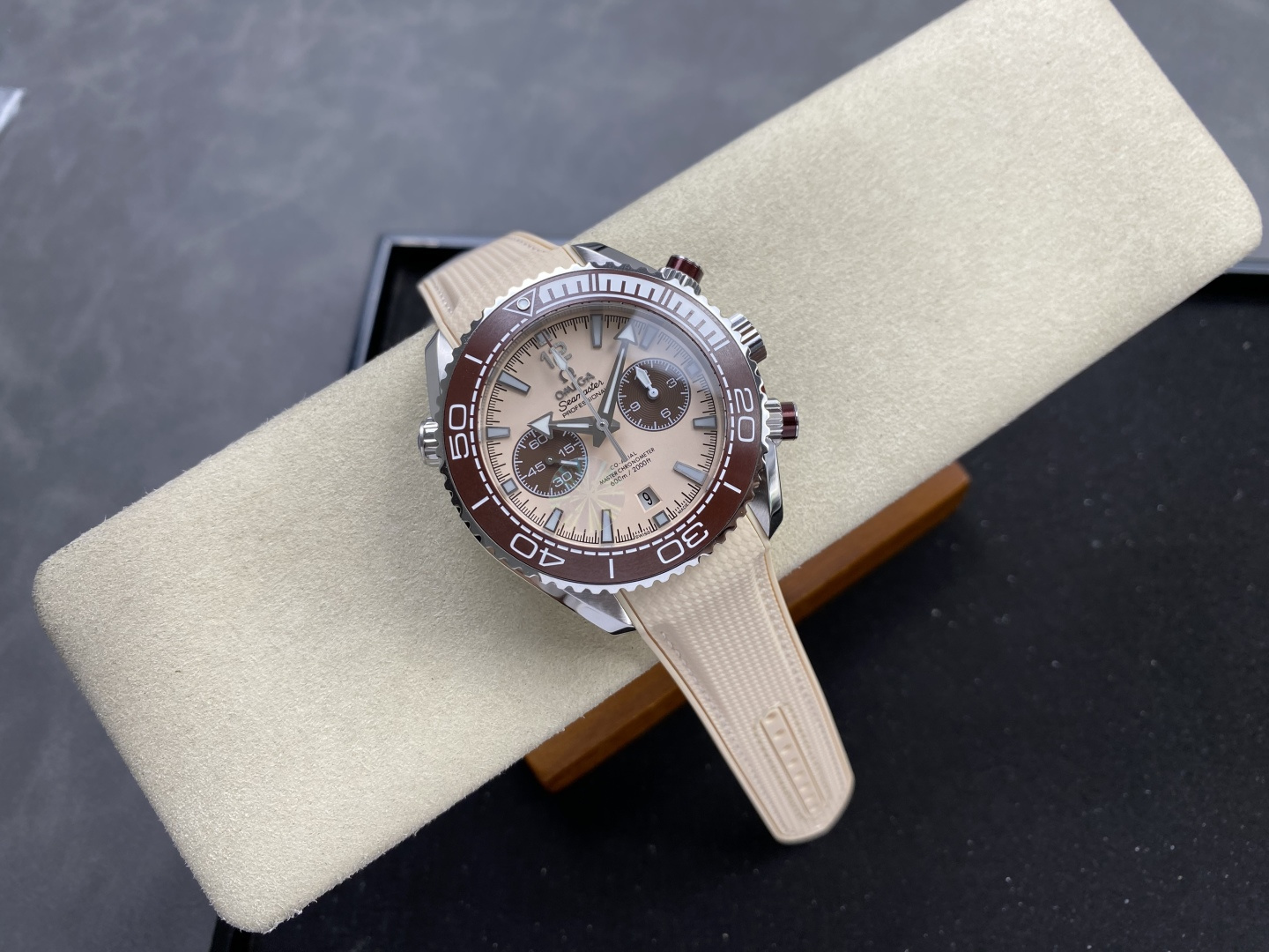 Omega Seamaster 215.32.46.51.01.001 Stainless steel Beige dial Beige 45.5 mm Chronograph ANT Factory Configuration 159138 1:1 Superclone