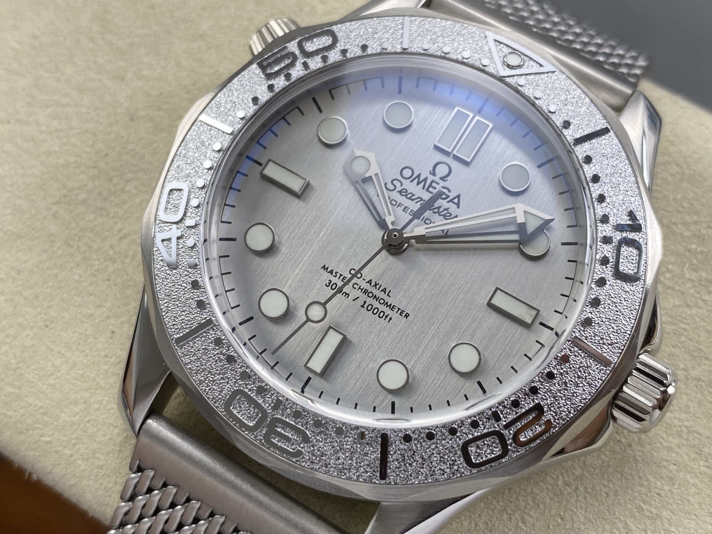 Omega Seamaster Diver 300M Stainless steel Black Configuration A7EC03 1:1 Superclone - Image 9