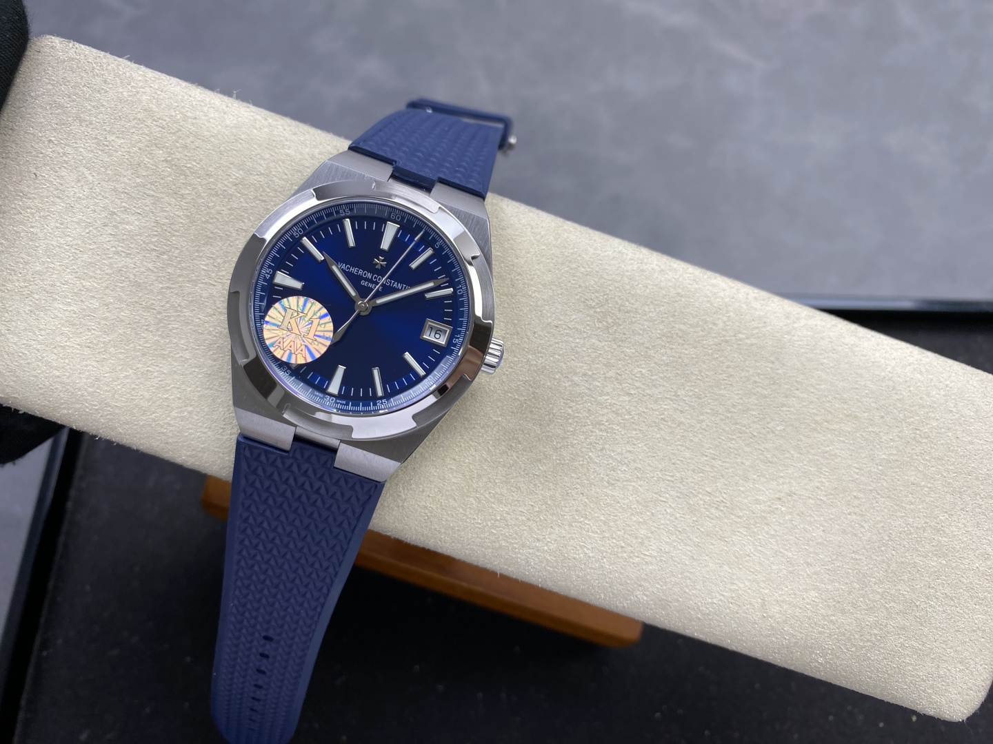 Vacheron Constantin Overseas 4500V Stainless steel Rose Stainless-steel bracelet K1 Factory Configuration 3A012E 1:1 Superclone - Image 4