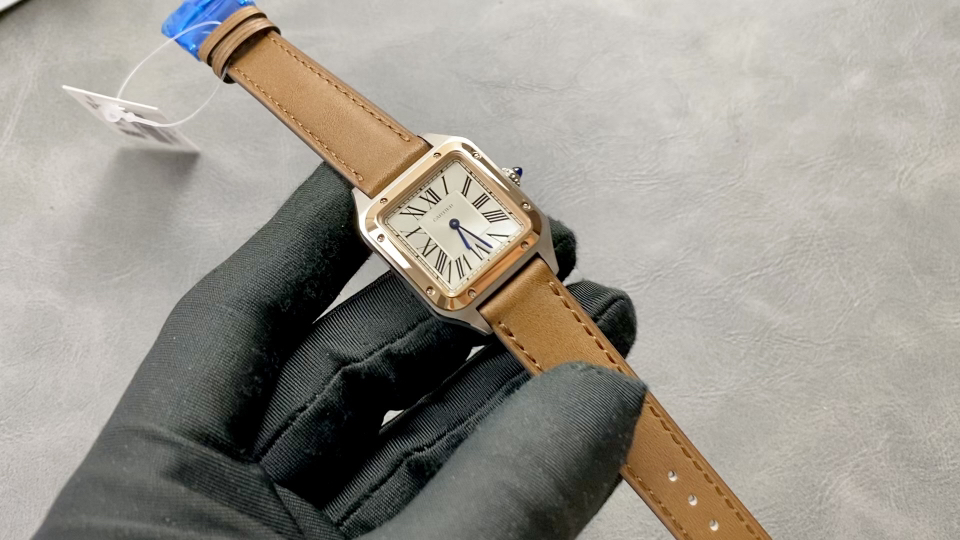 Cartier Santos-Dumont 43.5 x 31.4 mm F1 Factory Configuration EF0E52 1:1 Superclone