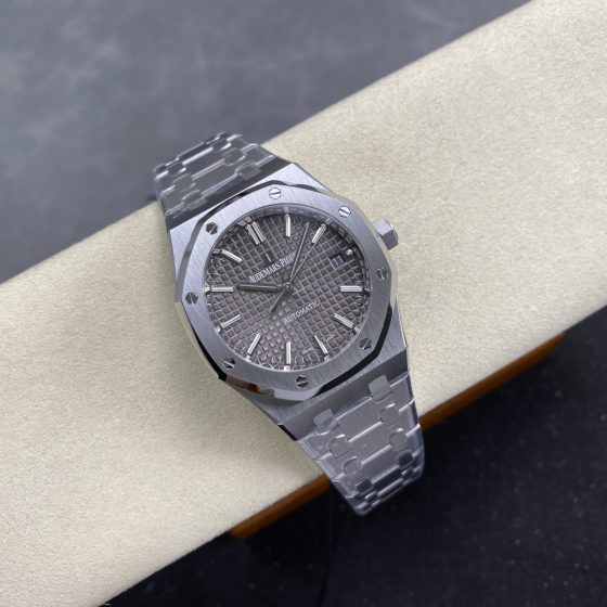 Audemars Piguet Royal Oak 15450ST 37 mm Date display ZF Factory Configuration 917821 1:1 Superclone