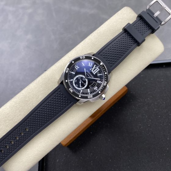 Cartier Calibre de Cartier Diver Stainless steel Rubber strap 42 x 11 mm Configuration 9AFBBF 1:1 Superclone