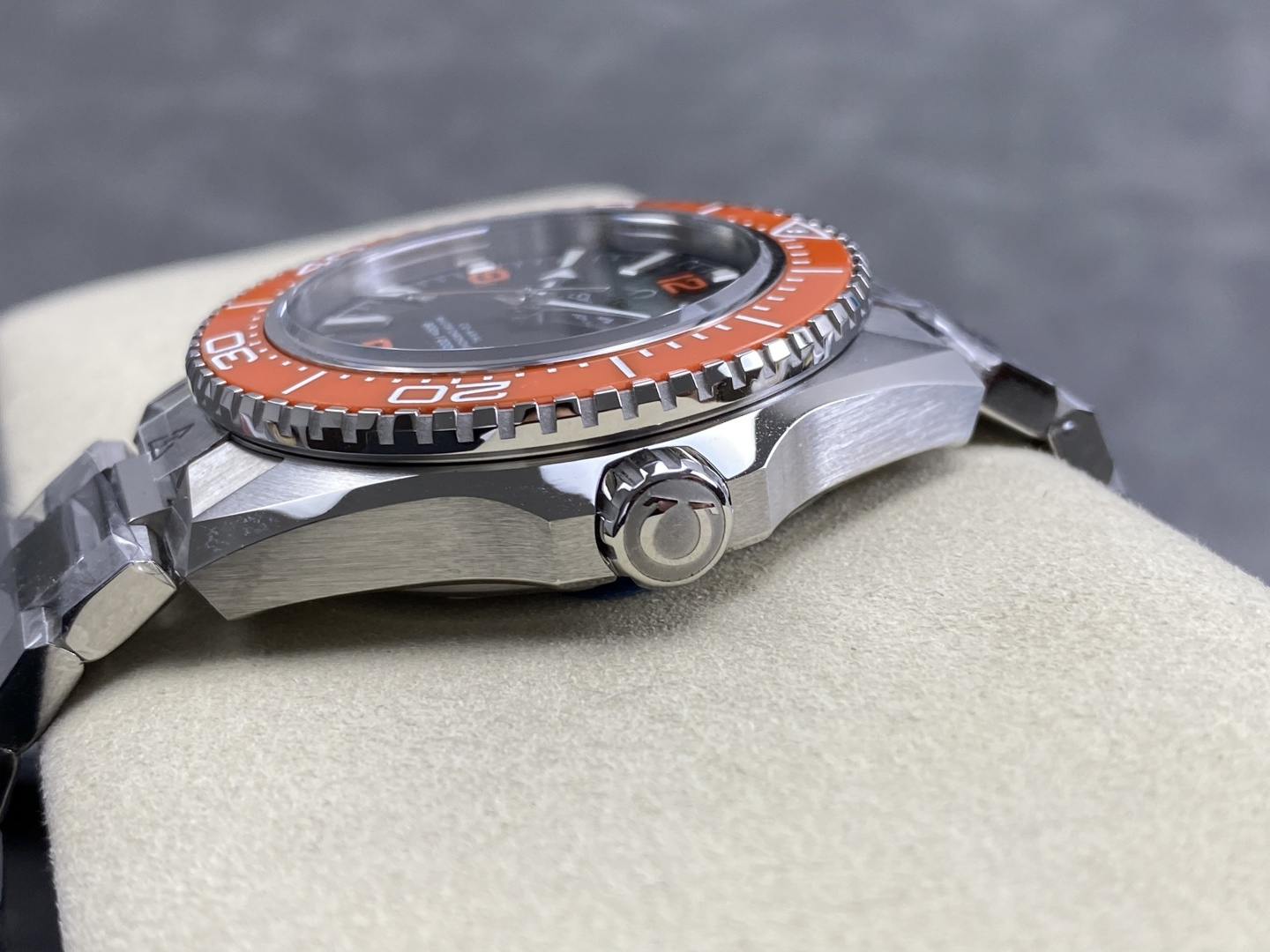 Omega Seamaster Planet Ocean 217.30.42.21.01.003 1:1 Superclone - Image 3