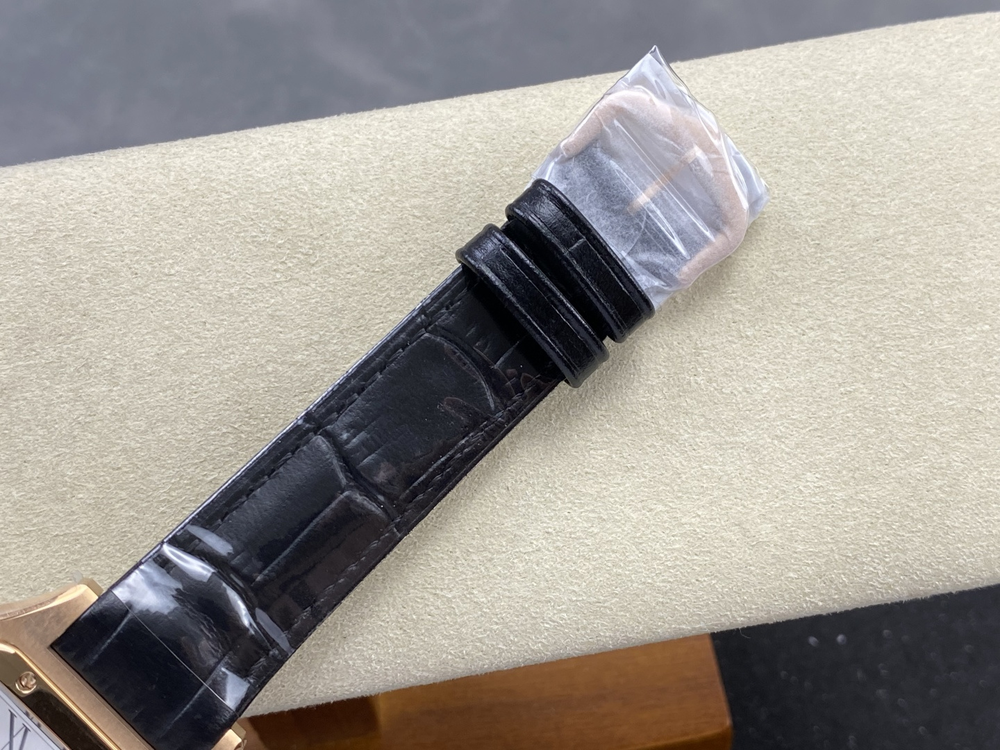 Cartier Santos-Dumont watch large model WGSA0116 1:1 Superclone - Image 13