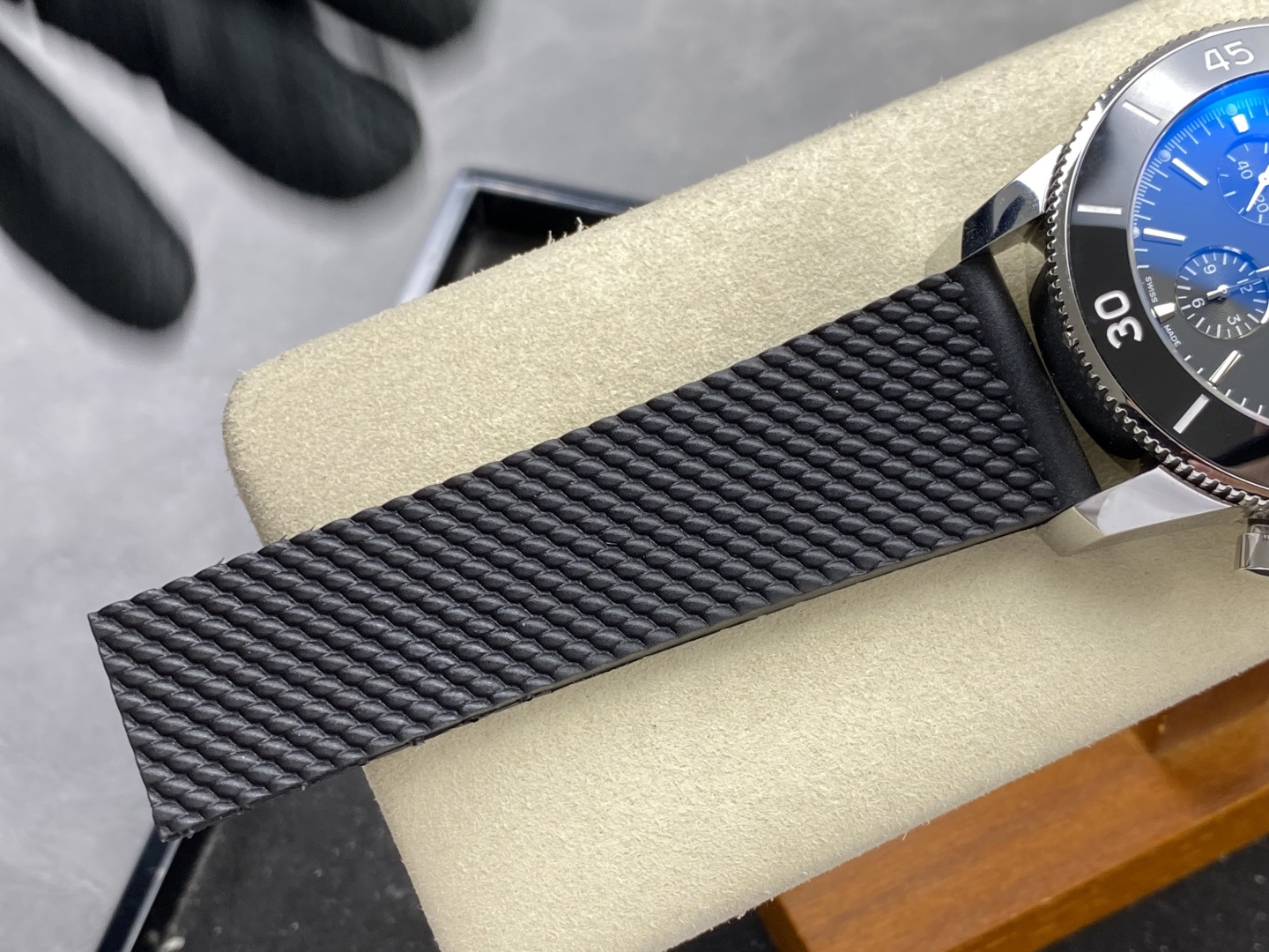 Breitling Superocean BLS Factory Configuration 05BDA2 1:1 Superclone - Image 10
