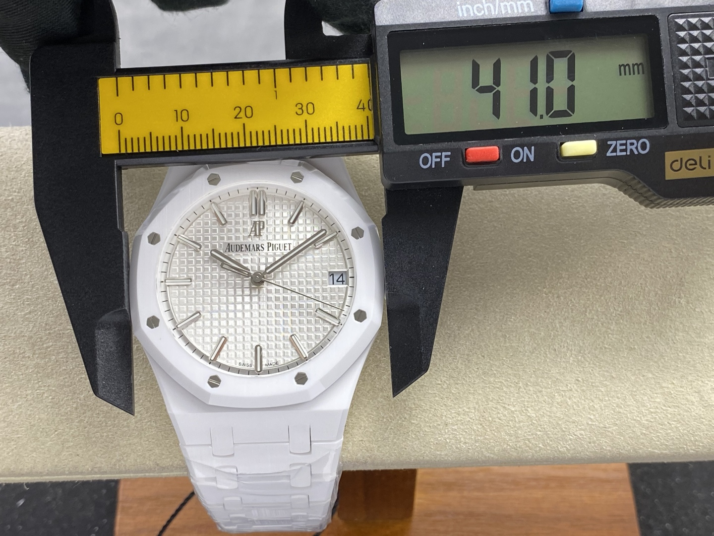 Audemars Piguet Royal Oak 15500 41 mm Date display ZF Factory Configuration 639FA7 1:1 Superclone - Image 13