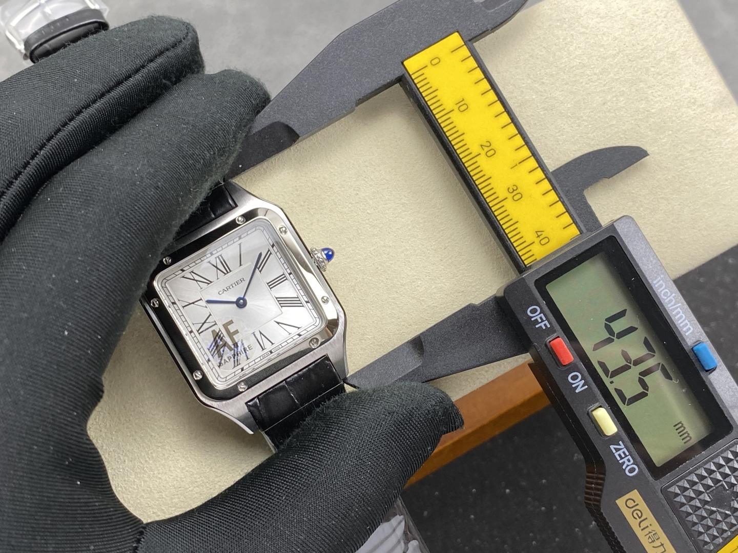 Cartier Santos-Dumont watch large model WSSA0085 1:1 Superclone - Image 11