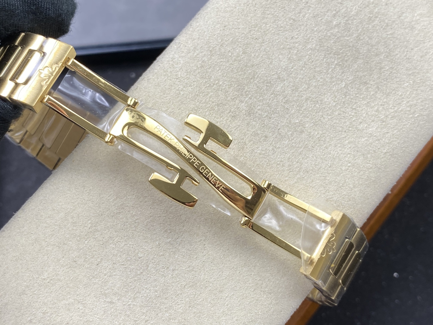 Patek Philippe Nautilus GR Factory Configuration 1B8DFD 1:1 Superclone - Image 12