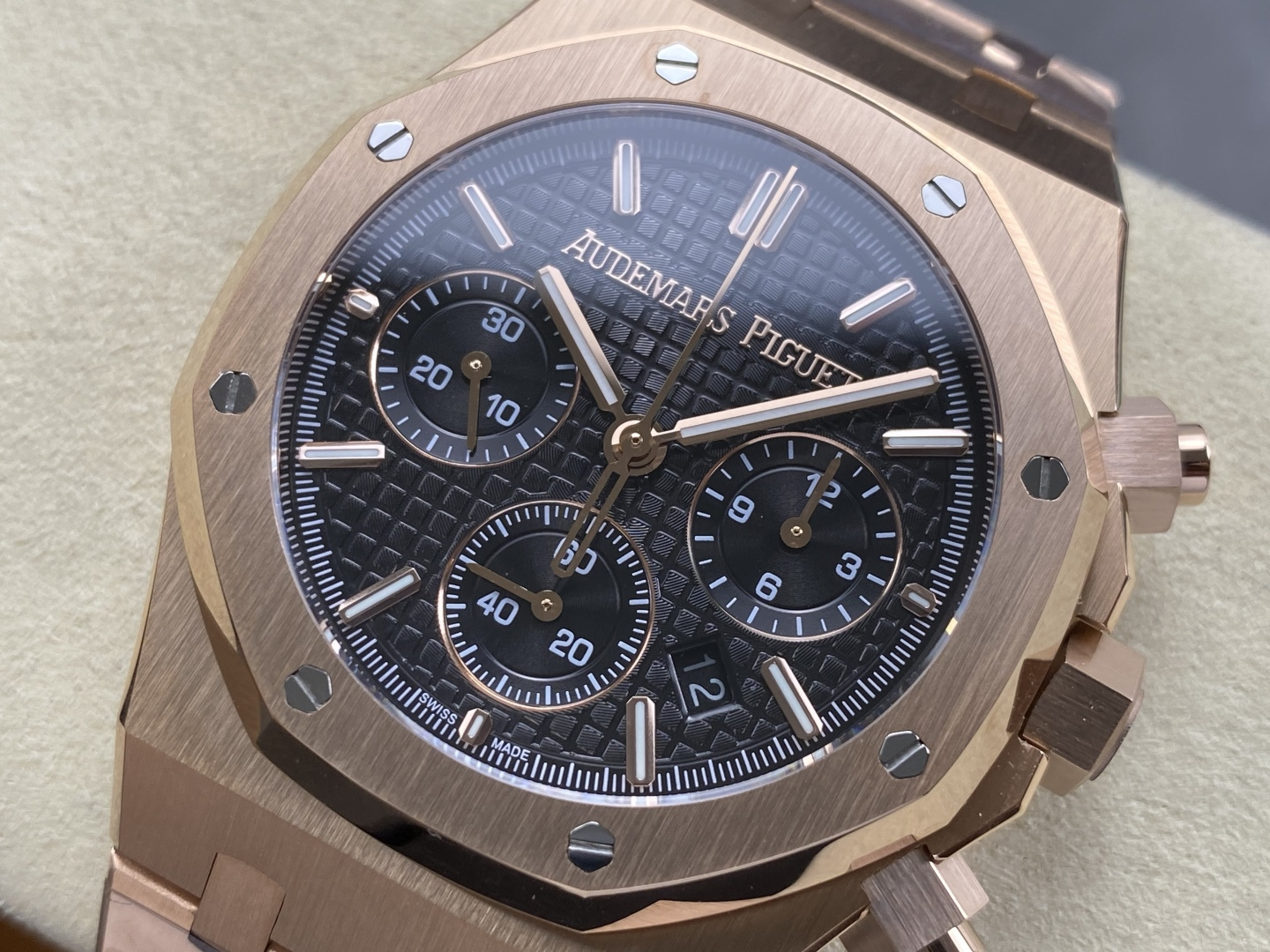 Audemars Piguet Royal Oak Stainless steel 41 mm Chronograph Configuration FC92E1 1:1 Superclone - Image 10
