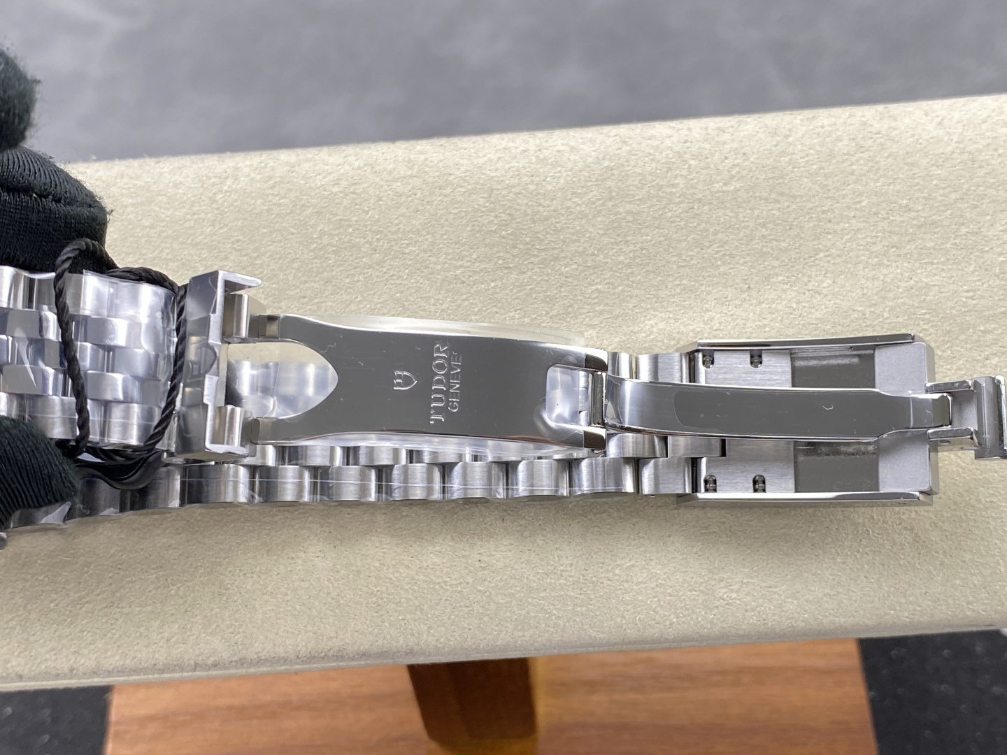 Tudor Black Bay 58 Burgundy M7939A1A0RU-0001 1:1 Superclone - Image 11