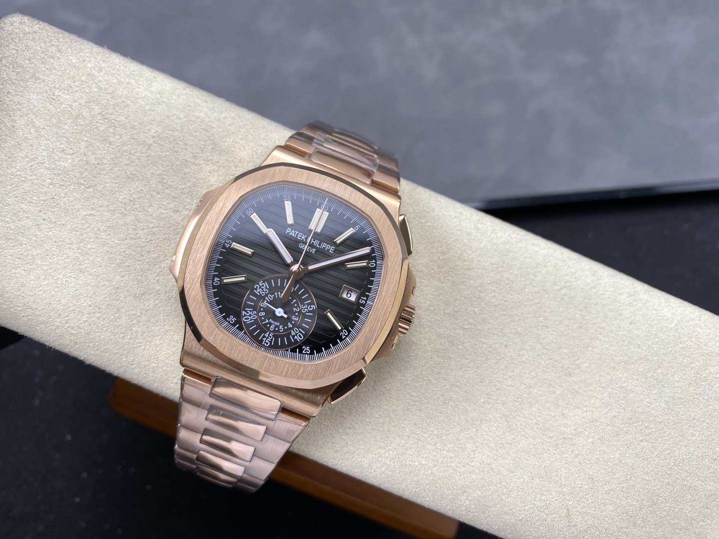 Patek Philippe Nautilus Configuration F10635 1:1 Superclone - Image 2