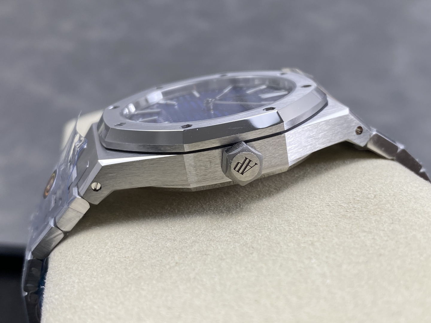 Audemars Piguet Royal Oak Platinum Configuration 7E7BC5 1:1 Superclone - Image 2