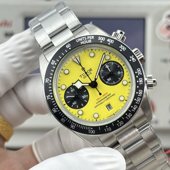 Tudor Black Bay Stainless steel Yellow dial Stainless-steel bracelet 39 mm Configuration 7A0347 1:1 Superclone