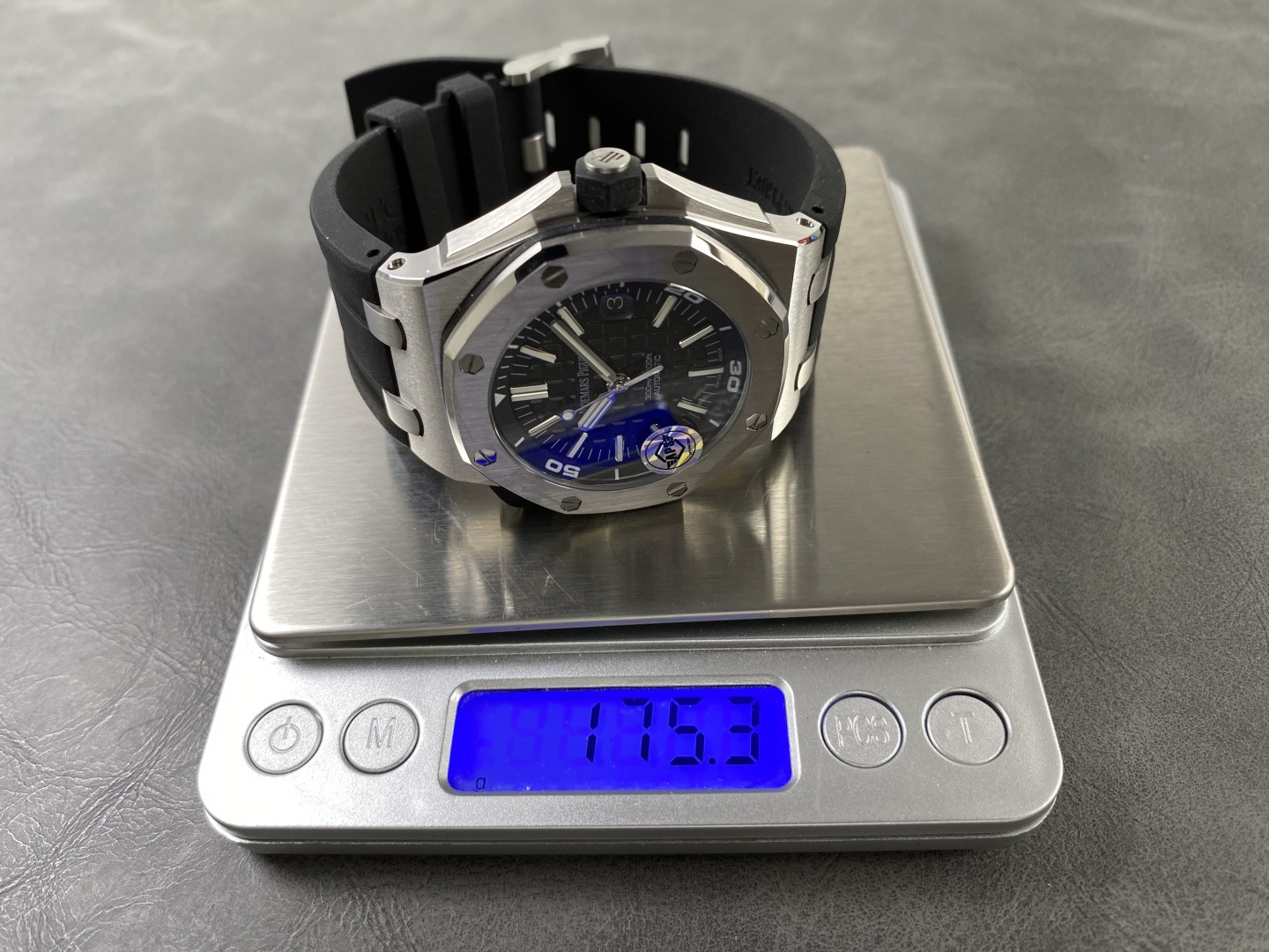Audemars Piguet Royal Oak Offshore 15703 42 mm APS Factory Configuration 49C2BB 1:1 Superclone - Image 7
