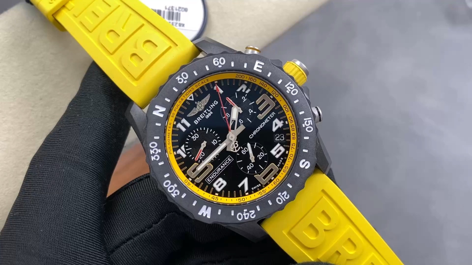 Breitling Endurance Pro Carbon composite Rubber strap 44 mm Chronograph Configuration 6D59D2 1:1 Superclone