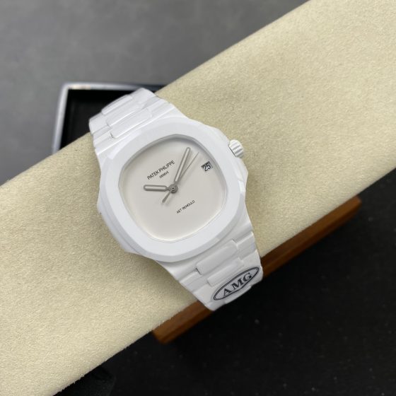 Patek Philippe Nautilus 5711 Ceramic Blue dial 40 mm Configuration 794F4F 1:1 Superclone