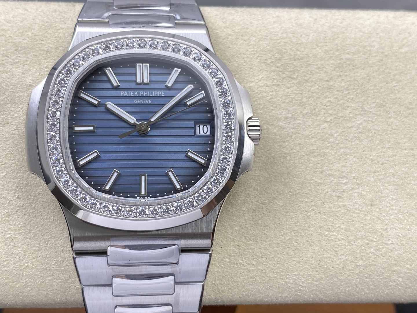 Patek Philippe Nautilus 5711 3K Factory Configuration 81E8AE 1:1 Superclone - Image 8