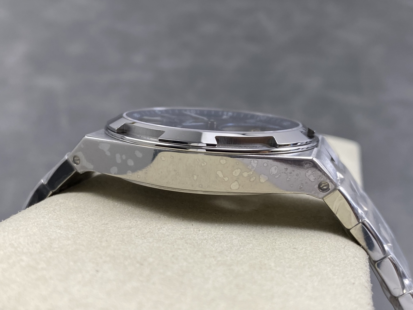 Vacheron Constantin Overseas Stainless steel Blue 42.5X13.5 mm Tourbillon Configuration B40662 1:1 Superclone - Image 5
