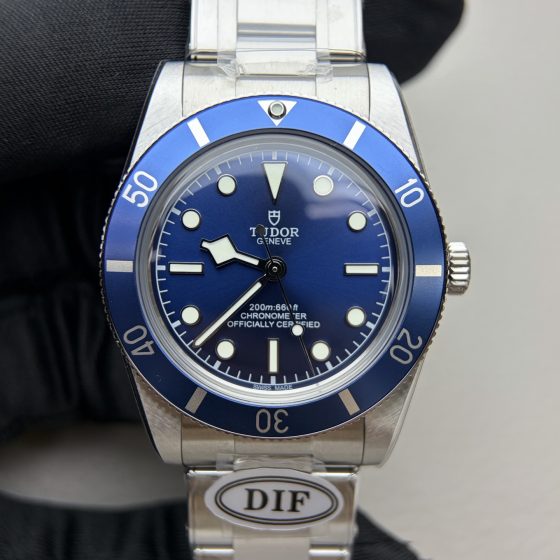 Tudor Black Bay Blue dial 37 mm Configuration A78E35 1:1 Superclone