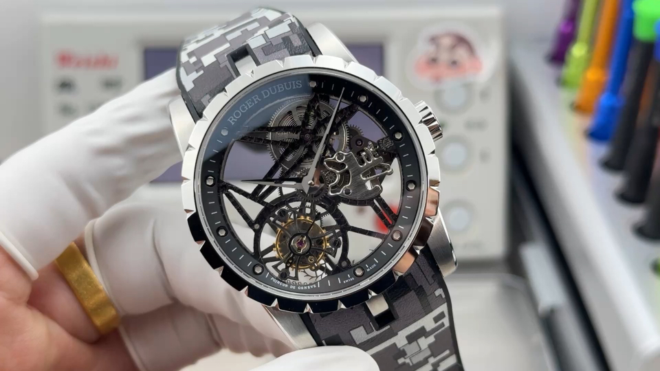Roger Dubuis Excalibur RDDBEX0938 Stainless steel Rubber strap 42 mm Tourbillon Manual-wind Configuration 5515B6 1:1 Superclone