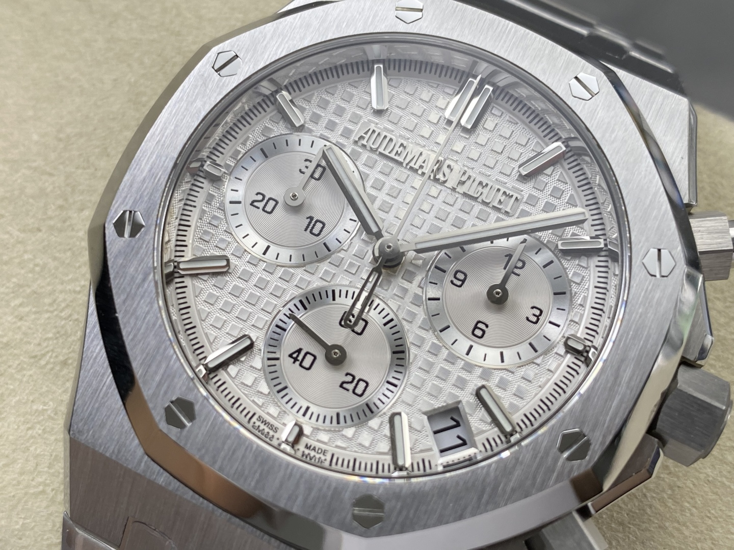 Audemars Piguet Royal Oak 26240ST Stainless steel Stainless-steel bracelet 41 mm Chronograph Configuration E8FB2D 1:1 Superclone - Image 10