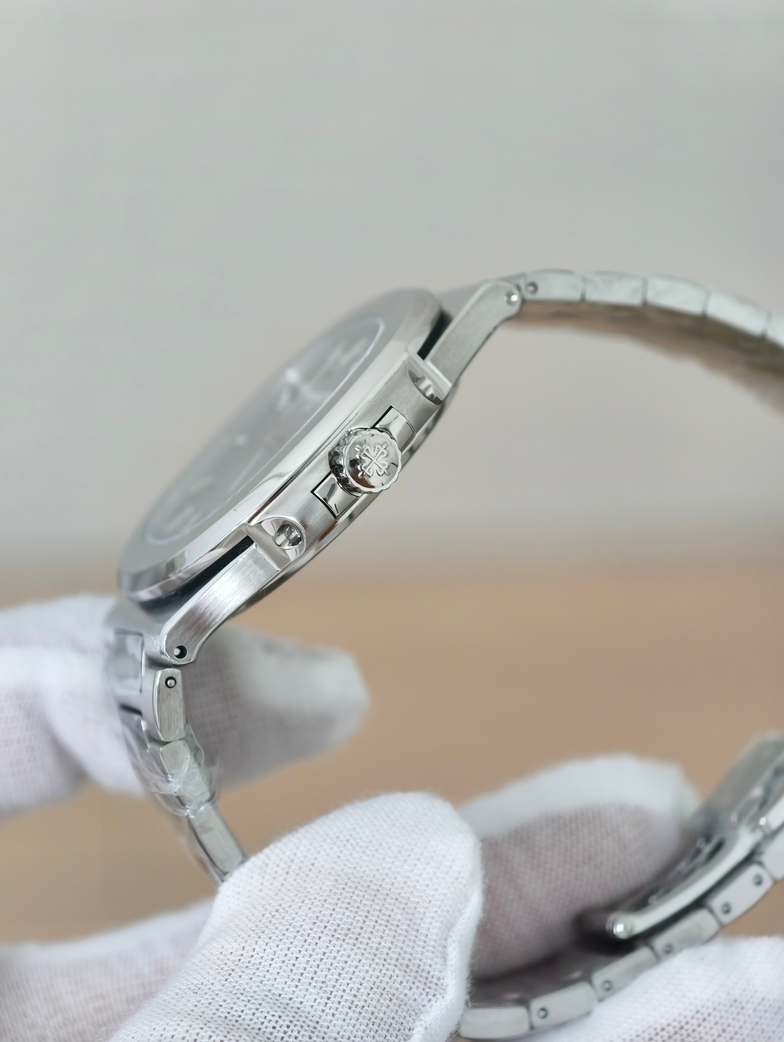 Patek Philippe Nautilus 50th Anniversary Blue Dial 5610G 1:1 Superclone — DBF81C - Image 7