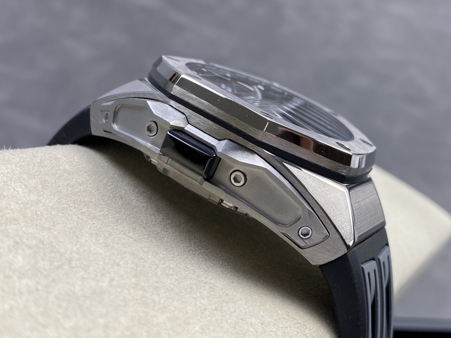 Audemars Piguet Royal Oak Concept Split-Seconds Chronograph GMT Large Date 26650TI.OO.D013CA.01 1:1 Superclone - Image 11