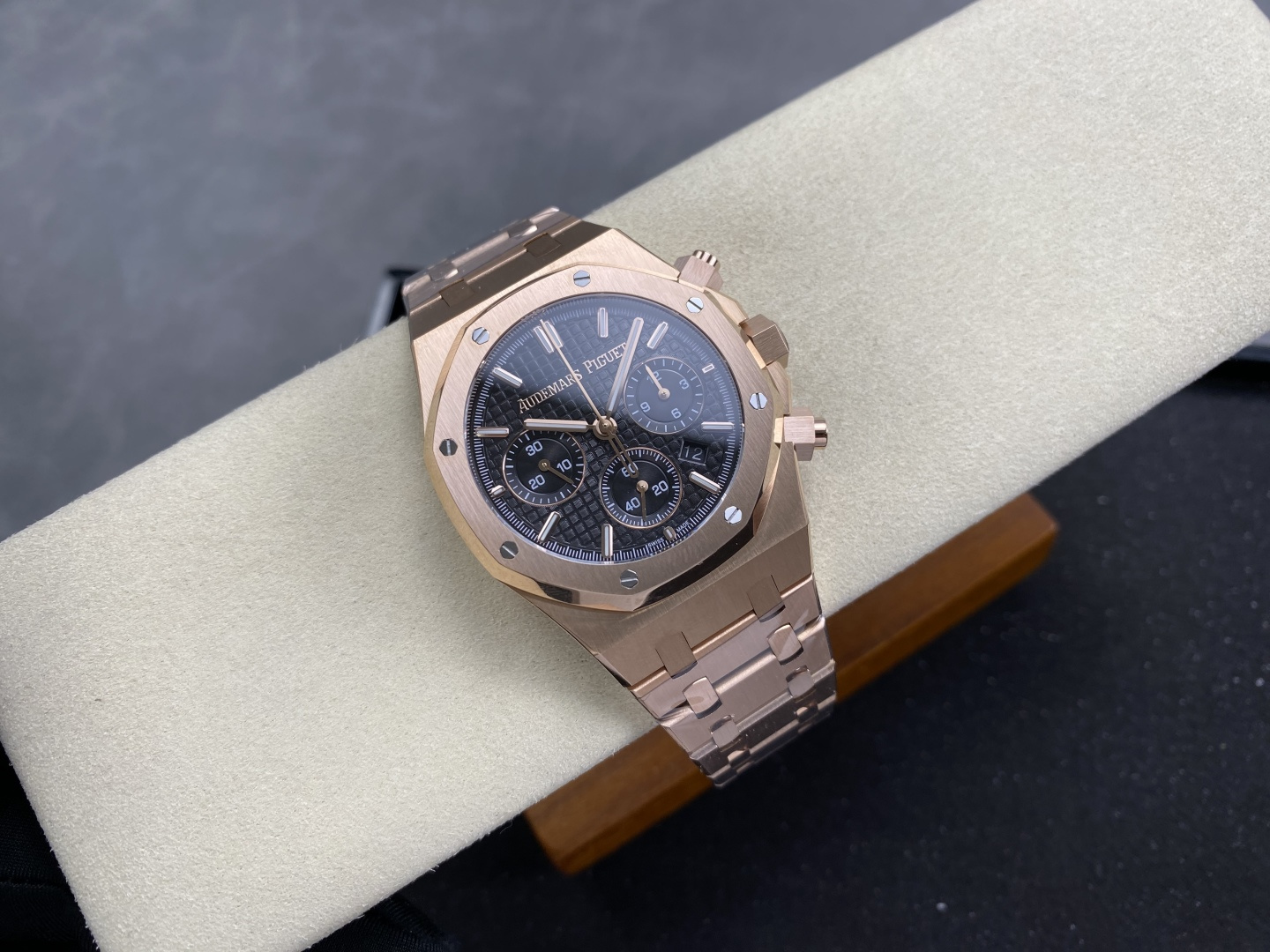 Audemars Piguet Royal Oak Stainless steel 41 mm Chronograph Configuration FC92E1 1:1 Superclone