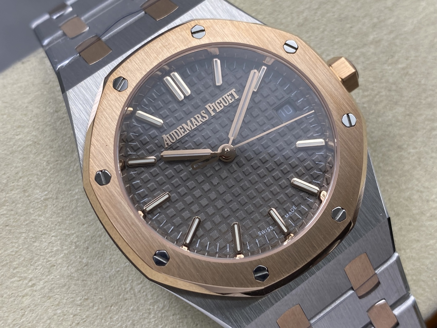 Audemars Piguet Royal Oak Stainless steel 34 mm Automatic Configuration BCC66D 1:1 Superclone - Image 12