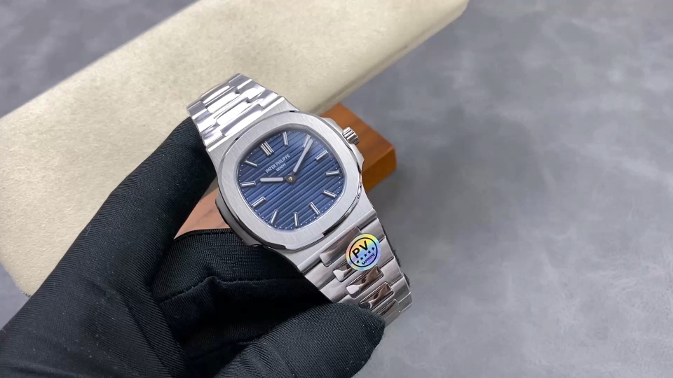 Patek Philippe Nautilus 5610/1P-001 Stainless steel Blue dial 38 mm Tourbillon Configuration 79A600 1:1 Superclone