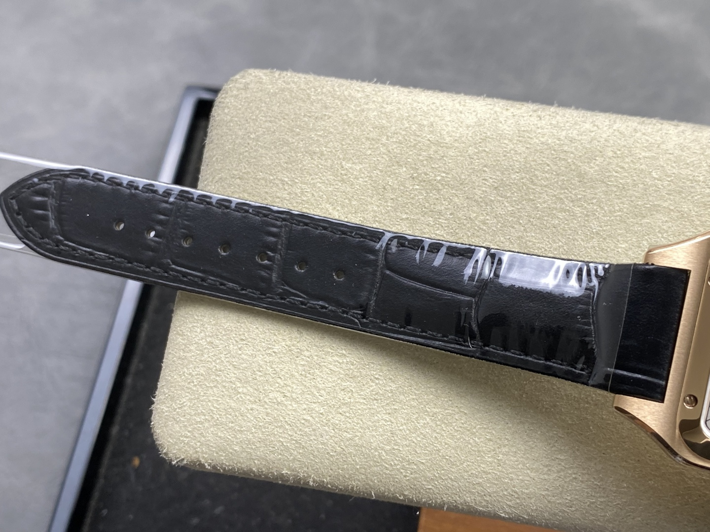 Cartier Santos-Dumont watch large model WGSA0116 1:1 Superclone - Image 7