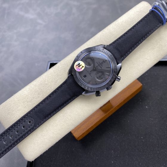 Omega Speedmaster Dark Side of the Moon 9300 940697 1:1 Superclone