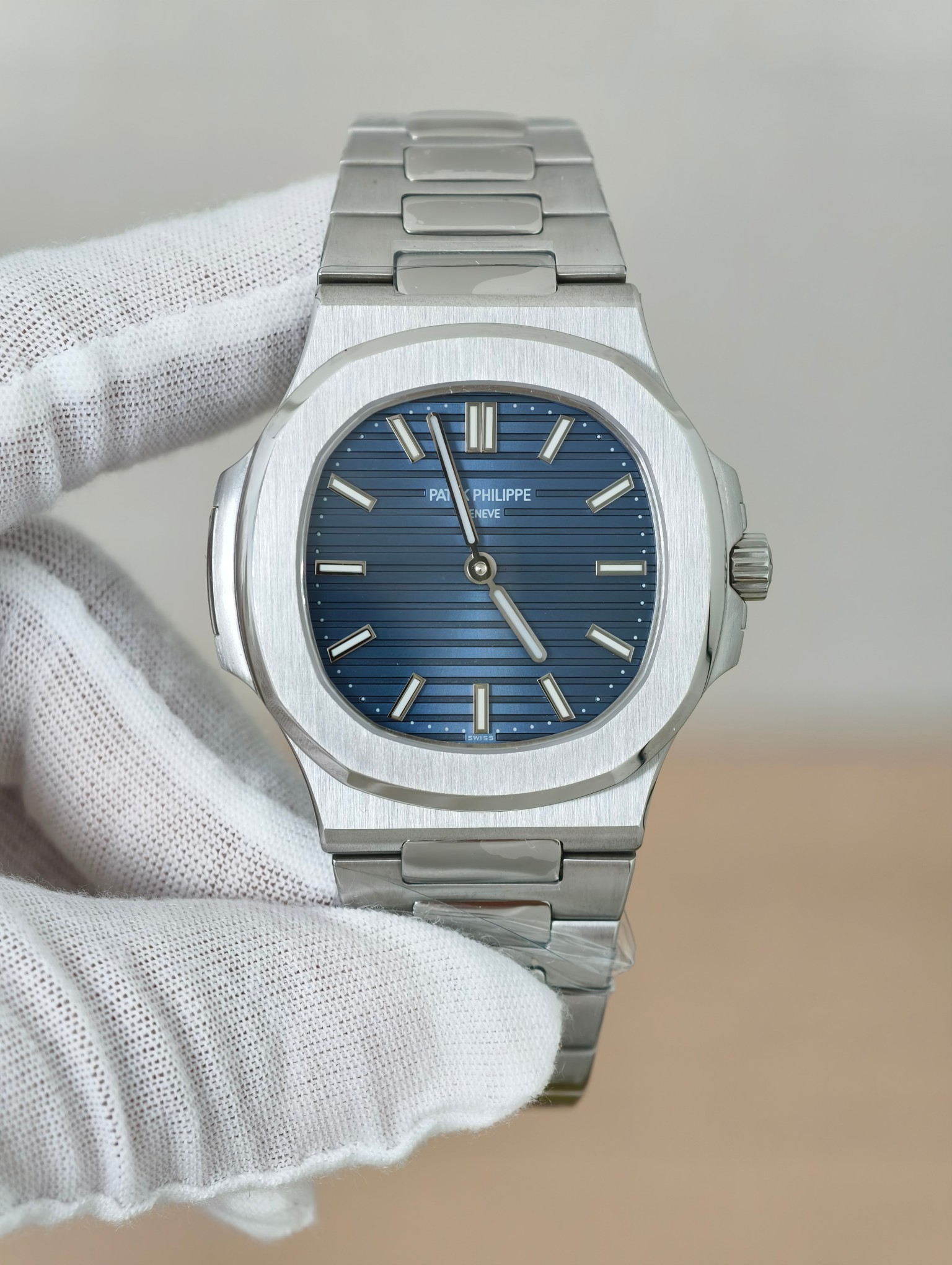 Patek Philippe Nautilus 50th Anniversary Blue Dial 5610G 1:1 Superclone — DBF81C - Image 2