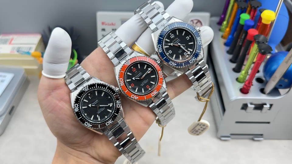 Omega Seamaster Planet Ocean 42 mm Configuration 5AD0F2 1:1 Superclone