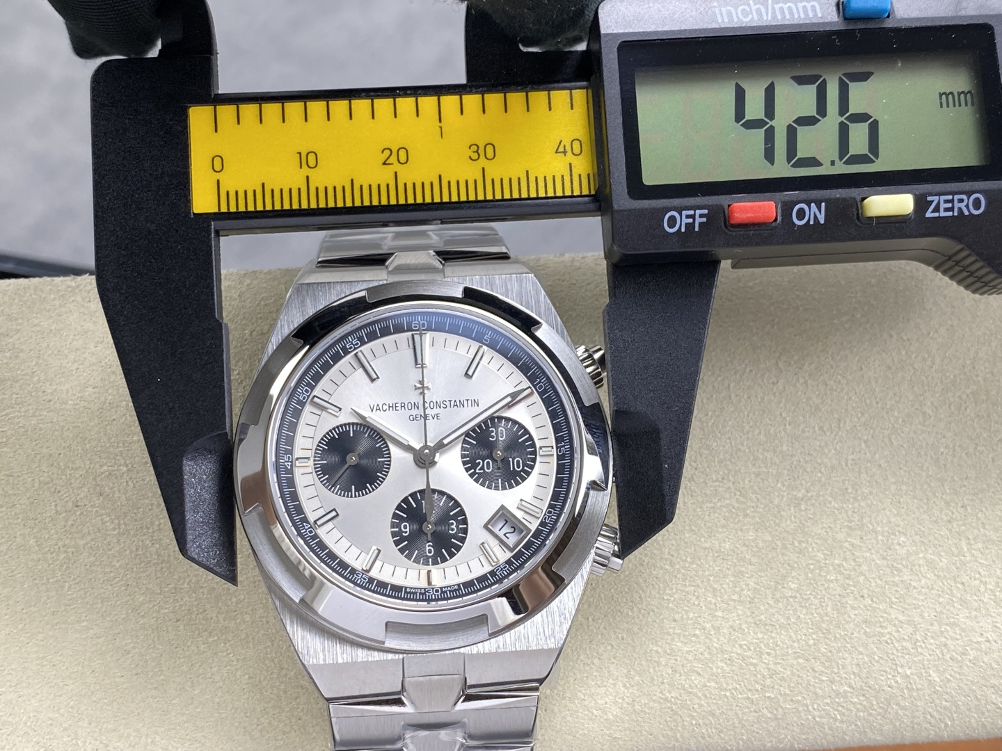 Vacheron Constantin Overseas 5500V Stainless steel Rubber strap TW Factory Configuration B5D6DA 1:1 Superclone - Image 10