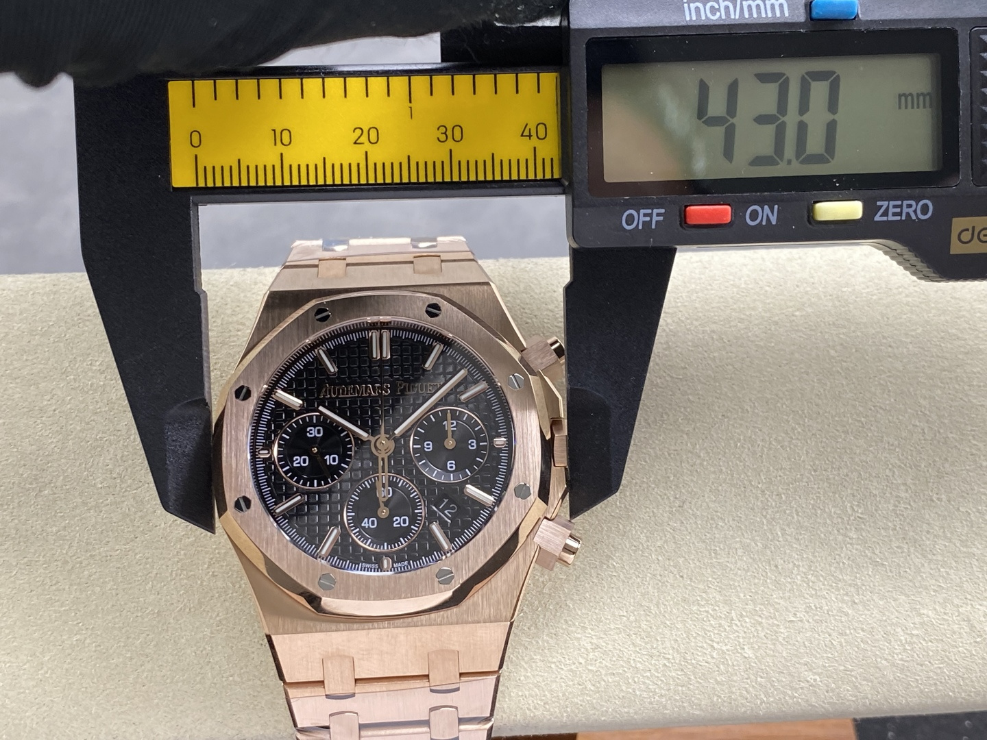 Audemars Piguet Royal Oak Stainless steel 41 mm Chronograph Configuration FC92E1 1:1 Superclone - Image 8